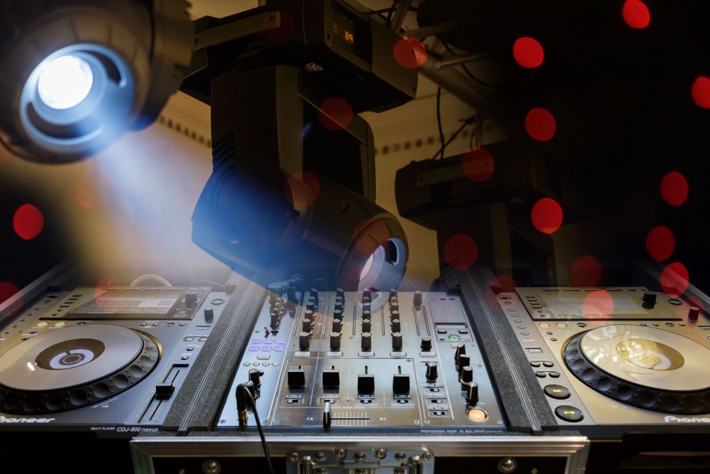 Fotograf Nunta Bucuresti DJ Nunta Bucuresti